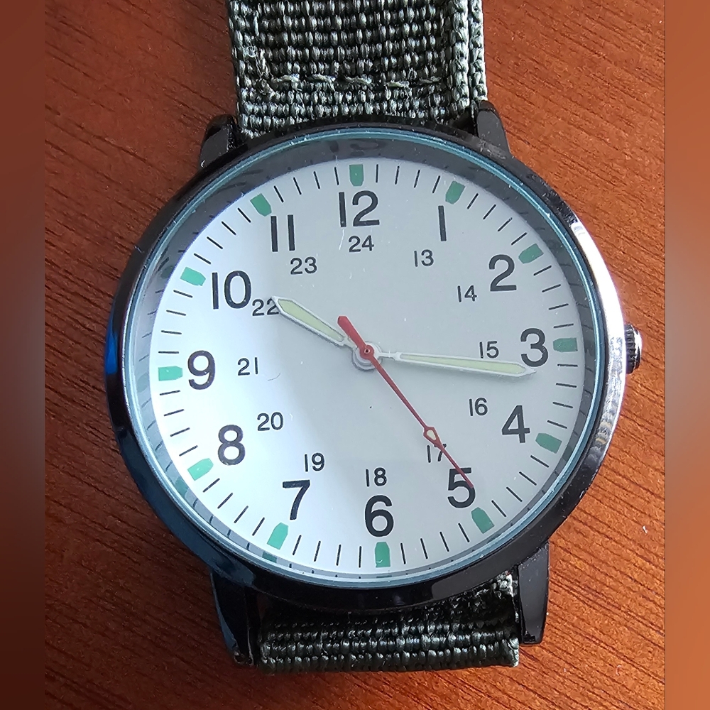 ACCUTIME WATCH CORP. UNISEX GREEN BAND WATCH